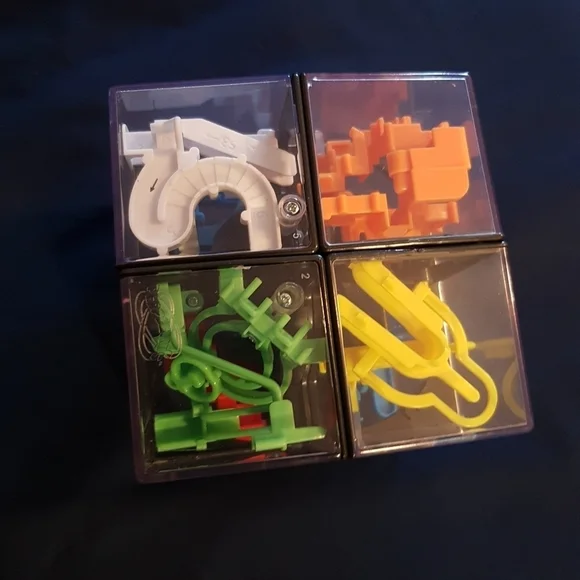 Rubik's Perplexus EUC - Picture 1 of 6